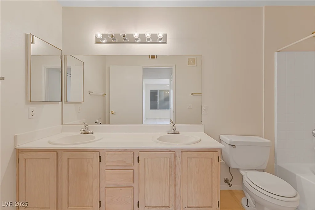 3425 Russell, Las Vegas, NV 89120