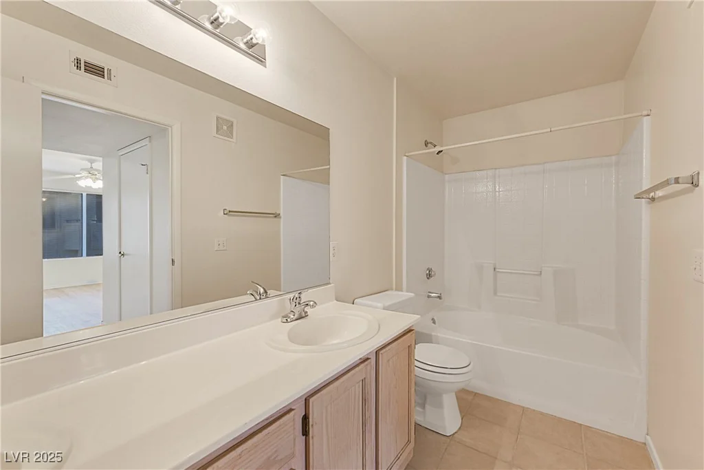 3425 Russell, Las Vegas, NV 89120