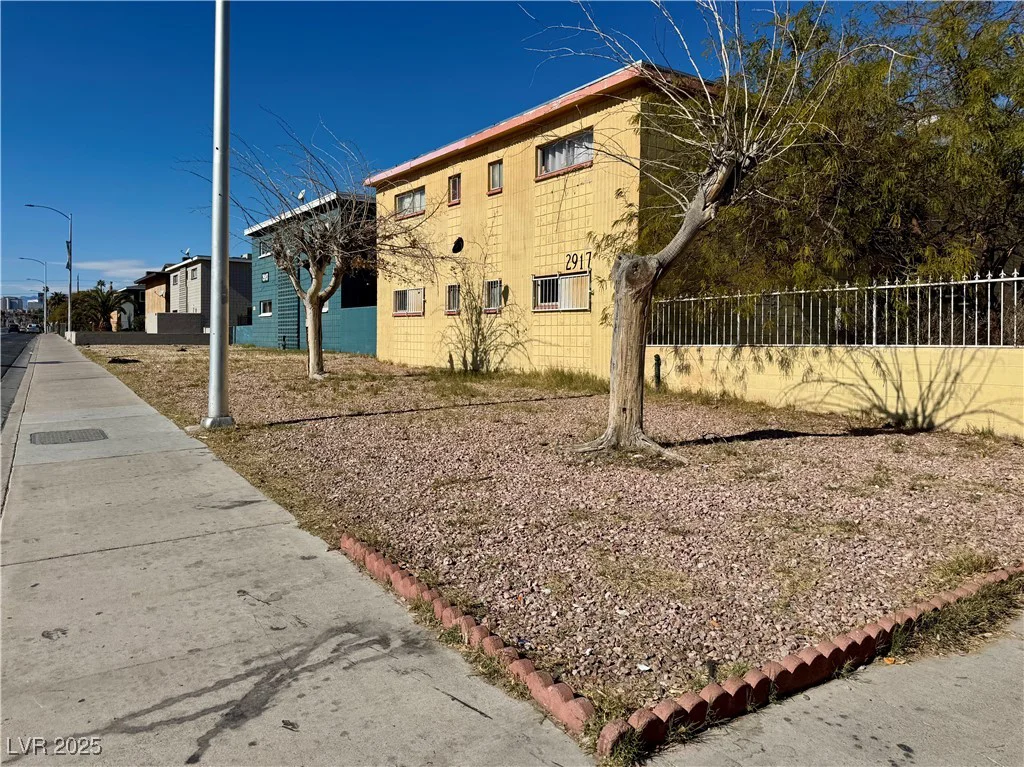 2917 Stewart, Las Vegas, NV 89101