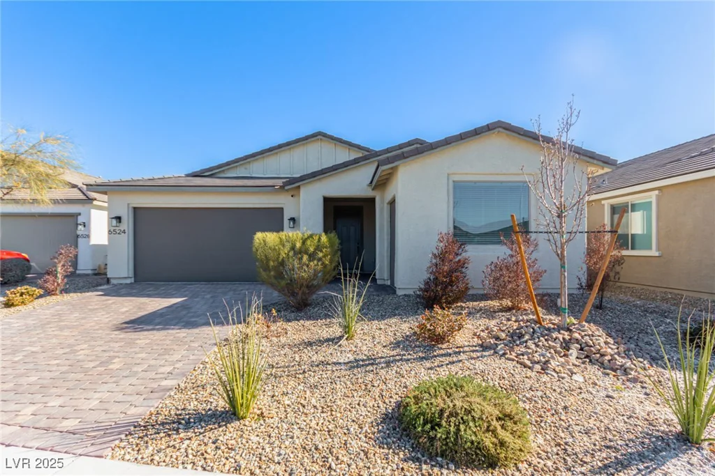 6524 Summershade, North Las Vegas, NV 89086