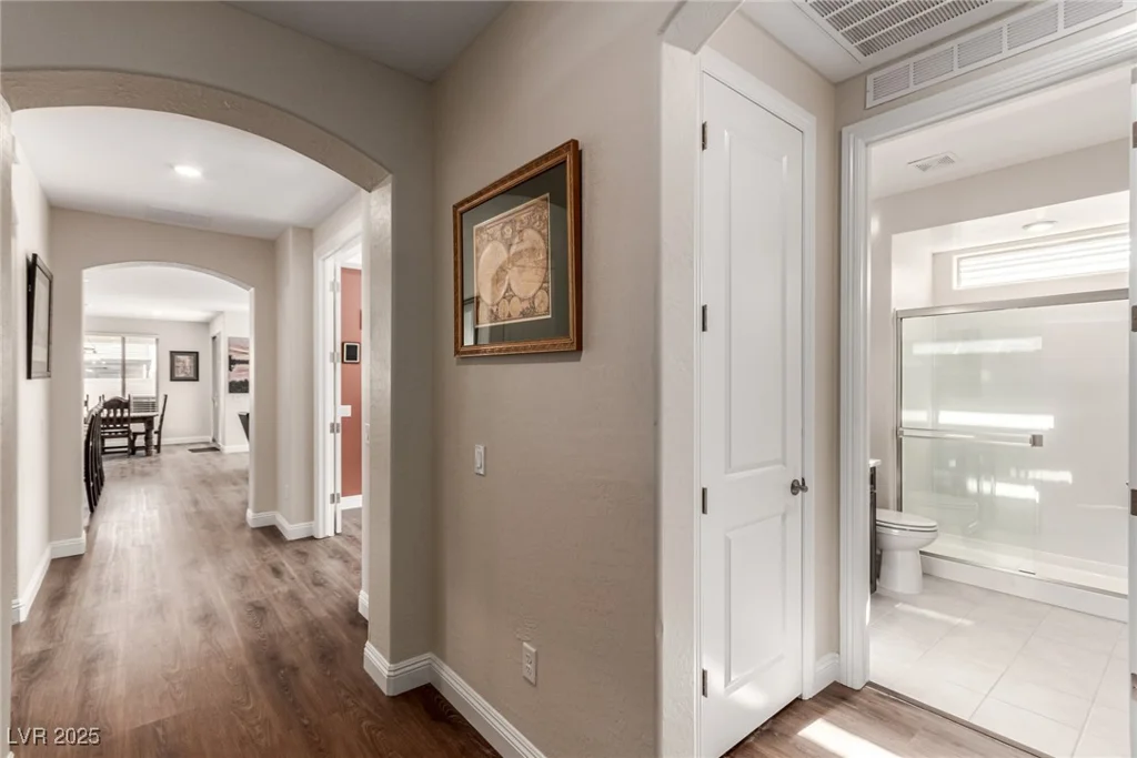 6524 Summershade, North Las Vegas, NV 89086