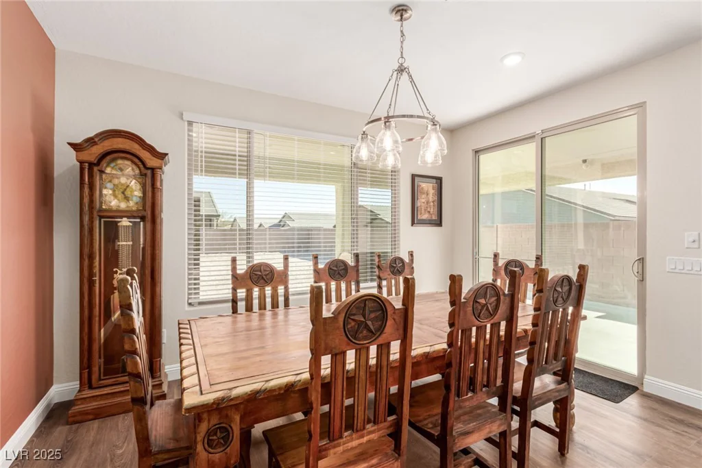 6524 Summershade, North Las Vegas, NV 89086