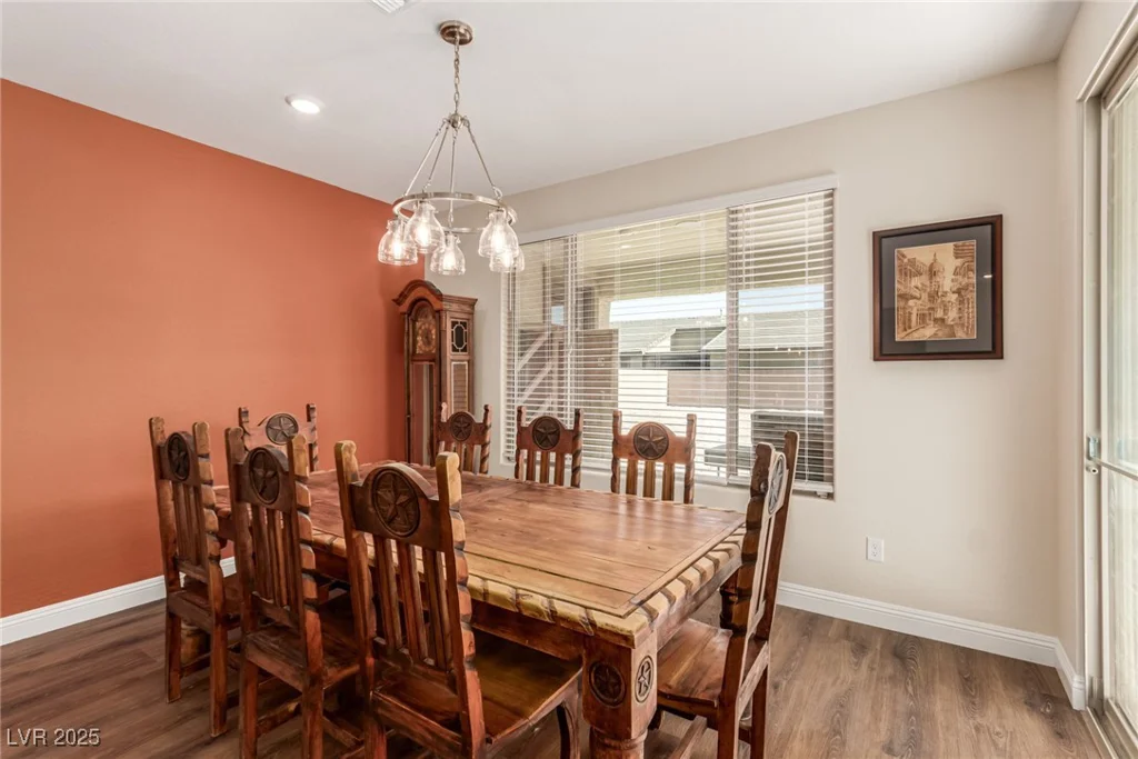 6524 Summershade, North Las Vegas, NV 89086