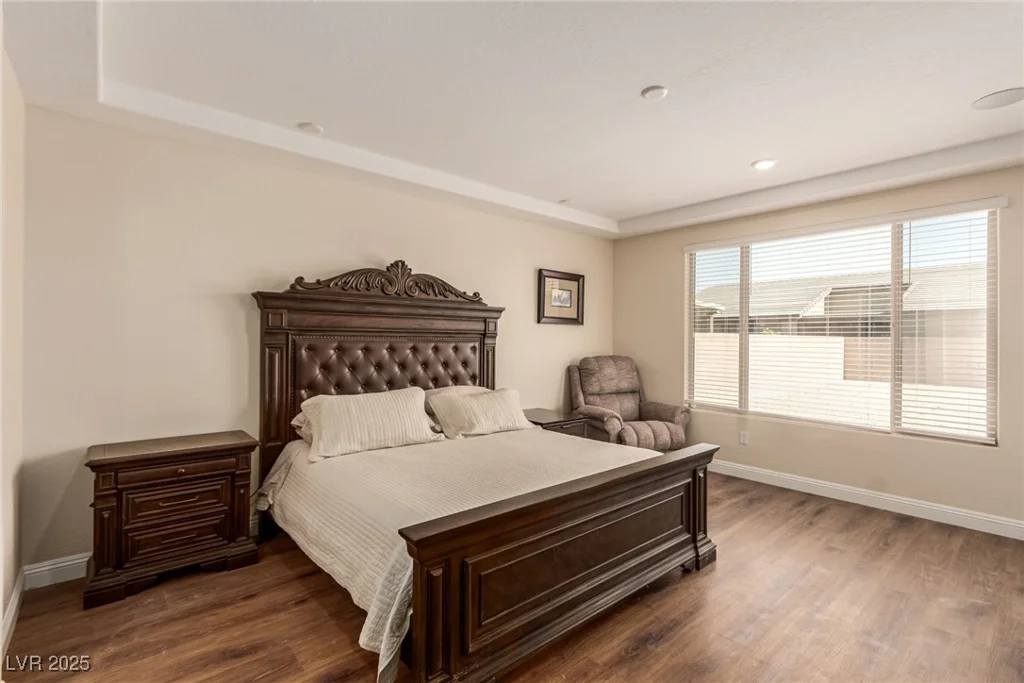 6524 Summershade, North Las Vegas, NV 89086