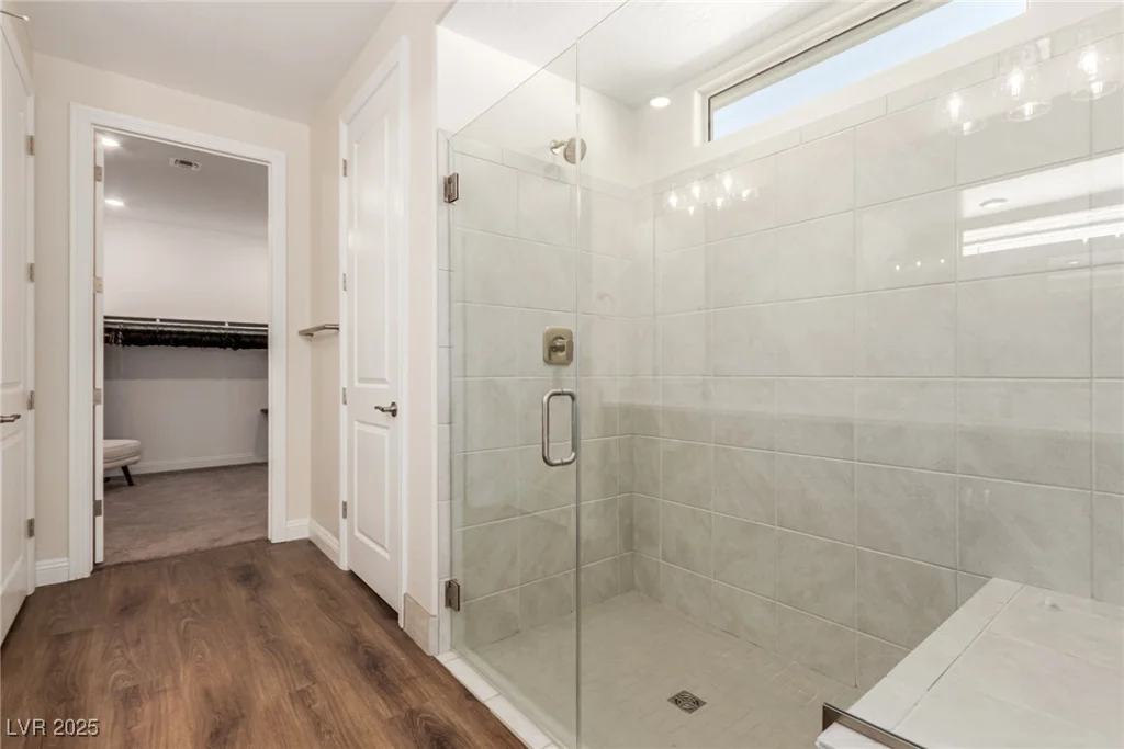 6524 Summershade, North Las Vegas, NV 89086