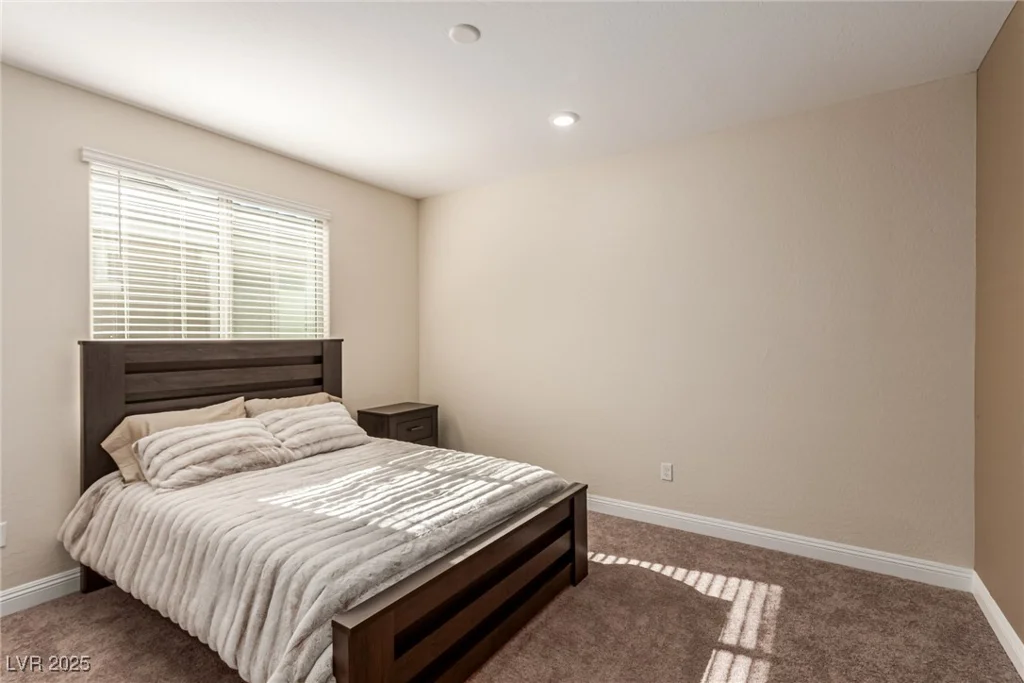 6524 Summershade, North Las Vegas, NV 89086