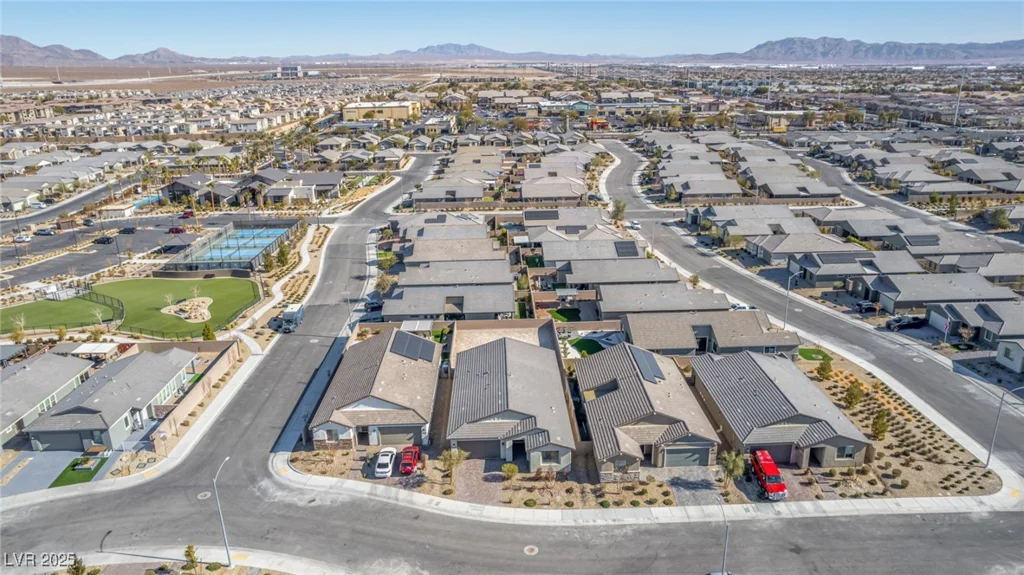 6524 Summershade, North Las Vegas, NV 89086