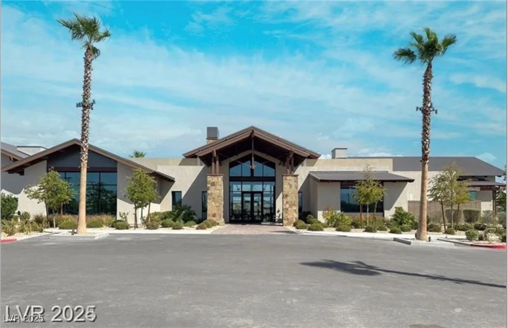 6524 Summershade, North Las Vegas, NV 89086