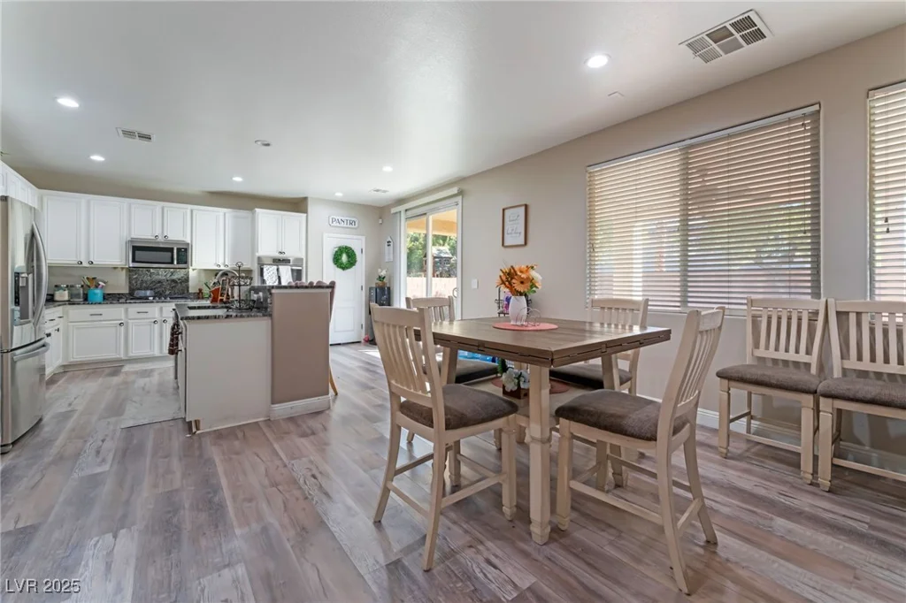 6916 Snow Finch, North Las Vegas, NV 89084