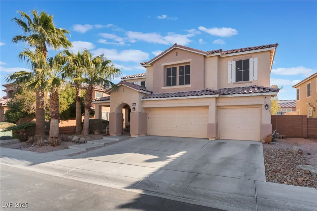 6916 Snow Finch, North Las Vegas, NV 89084