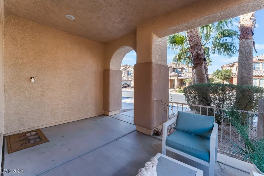6916 Snow Finch, North Las Vegas, NV 89084