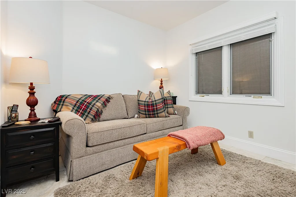 7943 Harbour Towne, Las Vegas, NV 89113