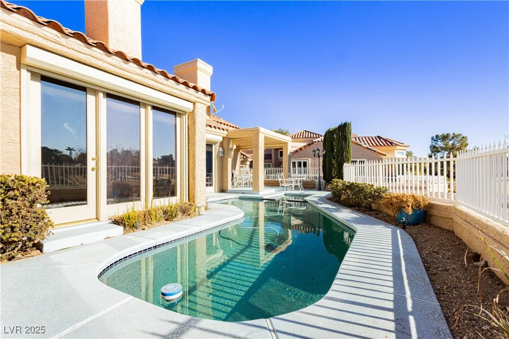 7943 Harbour Towne, Las Vegas, NV 89113