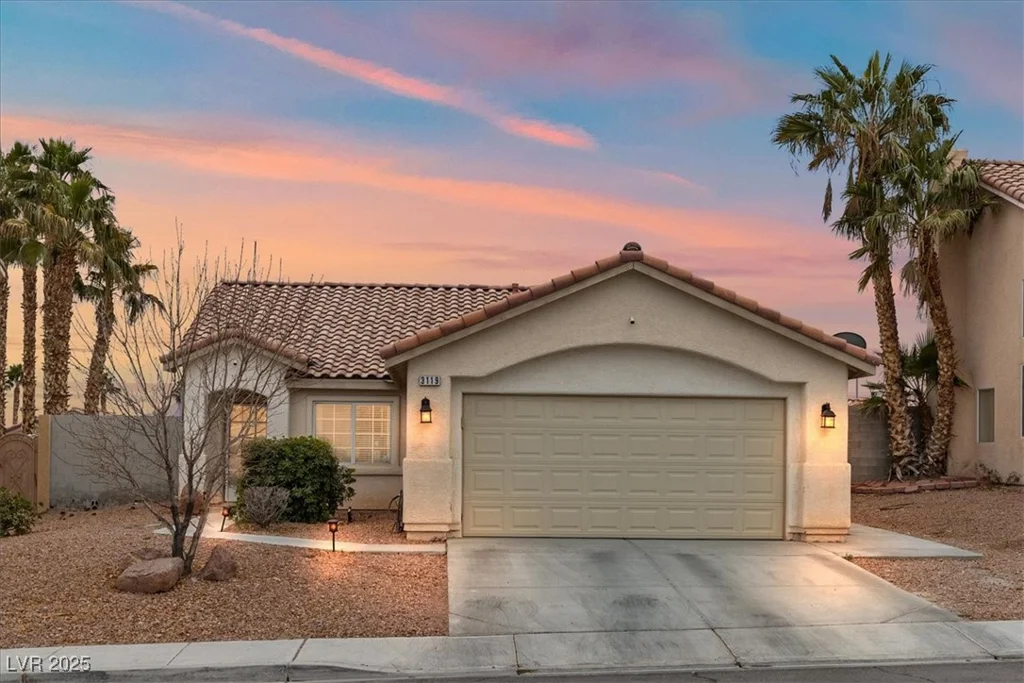 3119 Crownline, North Las Vegas, NV 89031