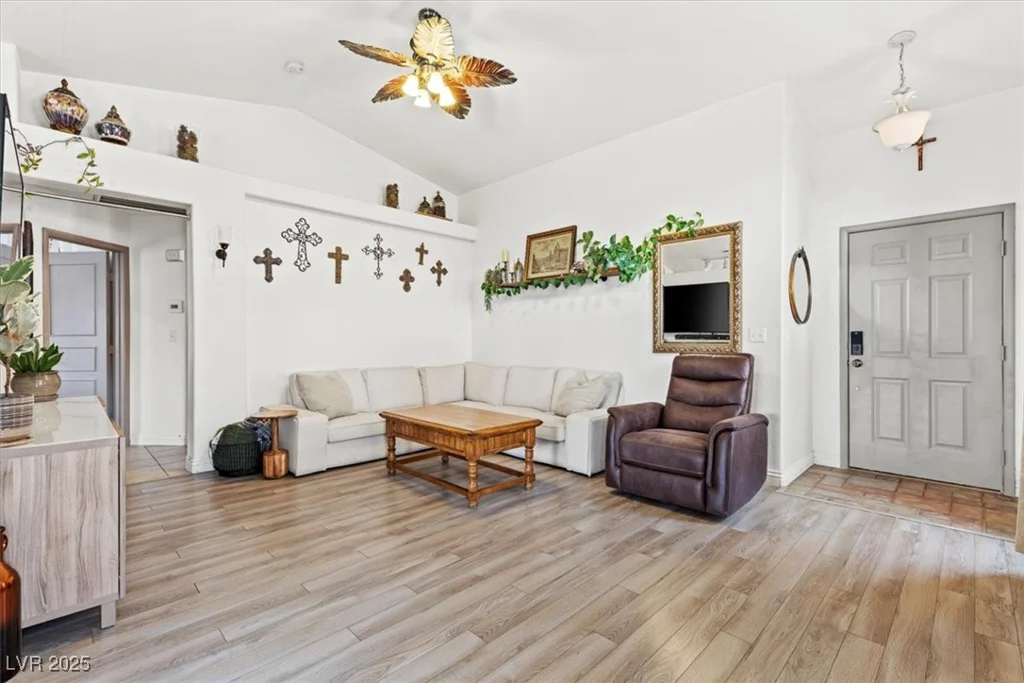 3119 Crownline, North Las Vegas, NV 89031
