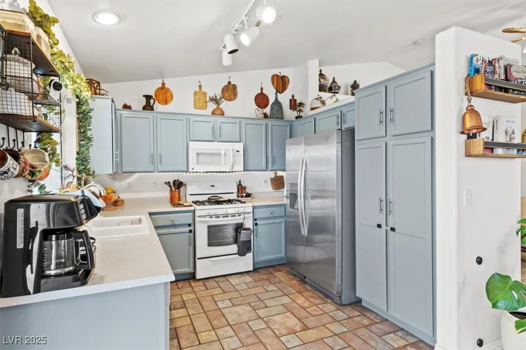 3119 Crownline, North Las Vegas, NV 89031