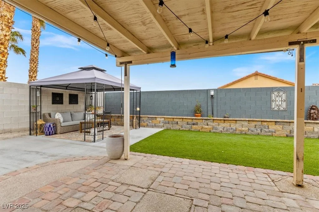 3119 Crownline, North Las Vegas, NV 89031