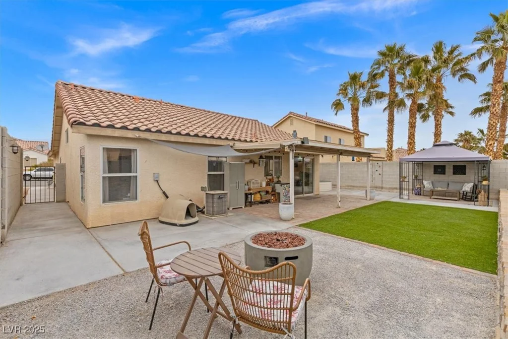 3119 Crownline, North Las Vegas, NV 89031