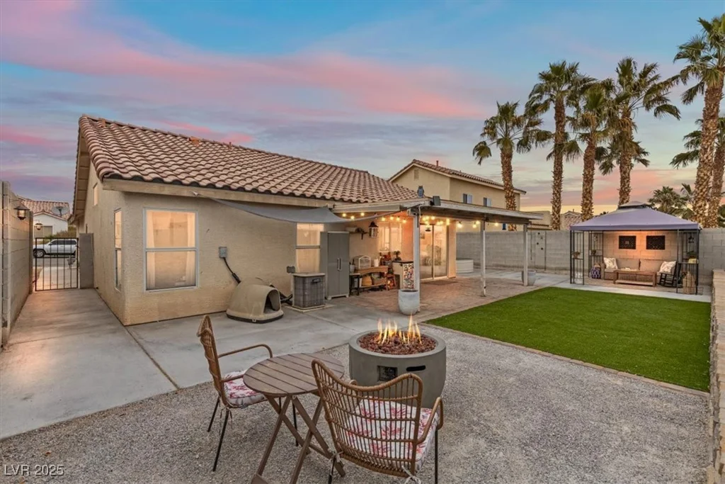 3119 Crownline, North Las Vegas, NV 89031