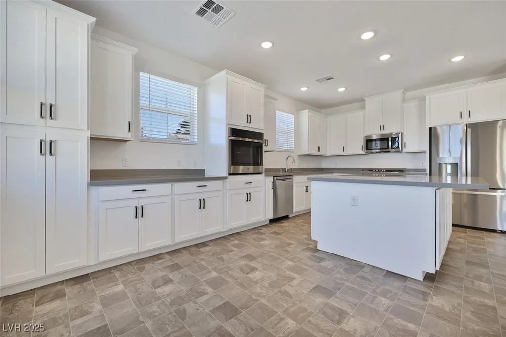 2555 Hampton, Henderson, NV 89052