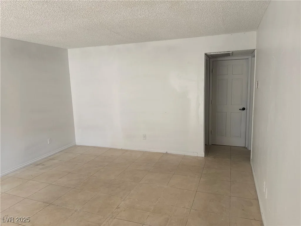 1405 Vegas Valley, Las Vegas, NV 89169