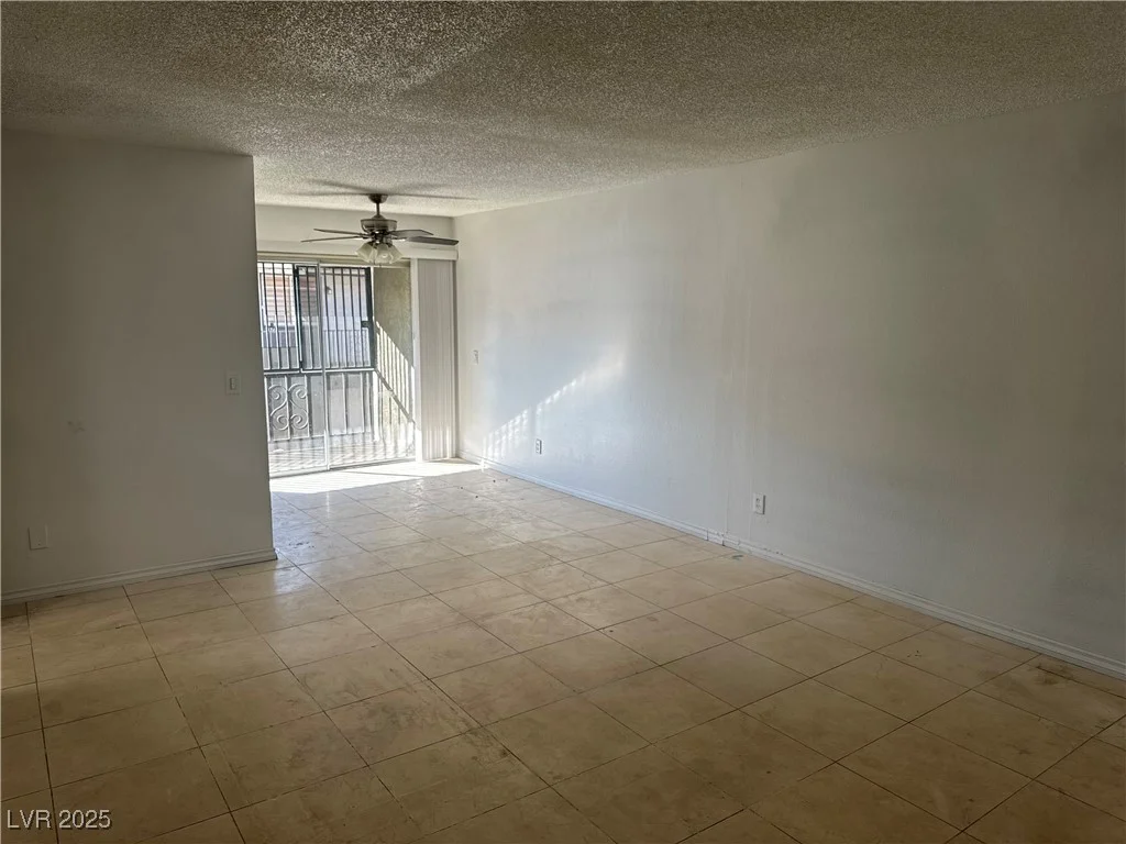 1405 Vegas Valley, Las Vegas, NV 89169
