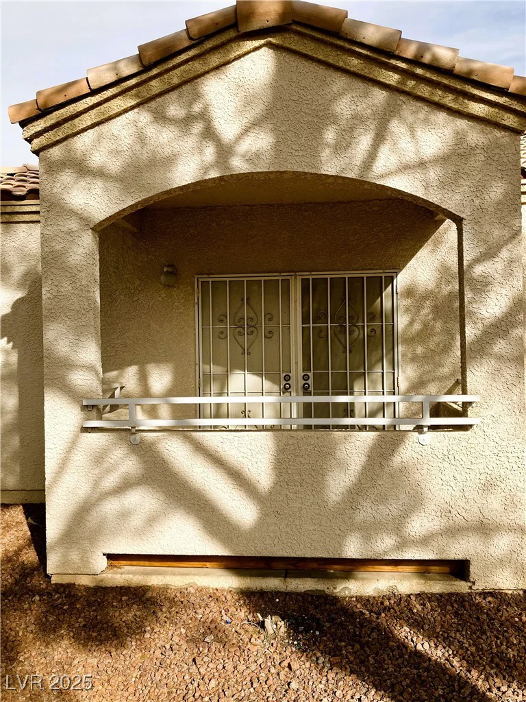1900 Torrey Pines, Las Vegas, NV 89108