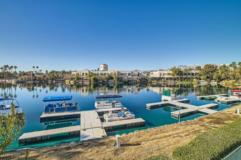 2625 Seashore, Las Vegas, NV 89128