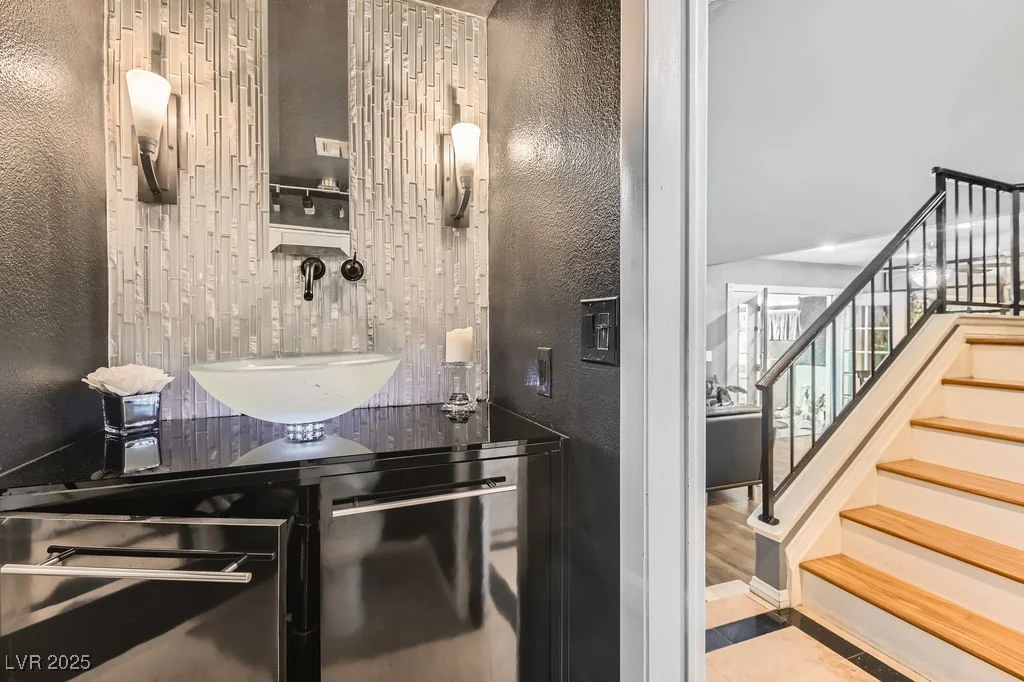 2625 Seashore, Las Vegas, NV 89128