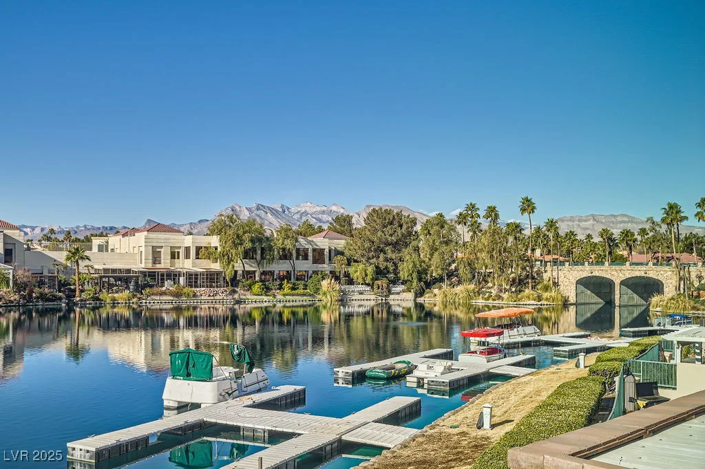2625 Seashore, Las Vegas, NV 89128
