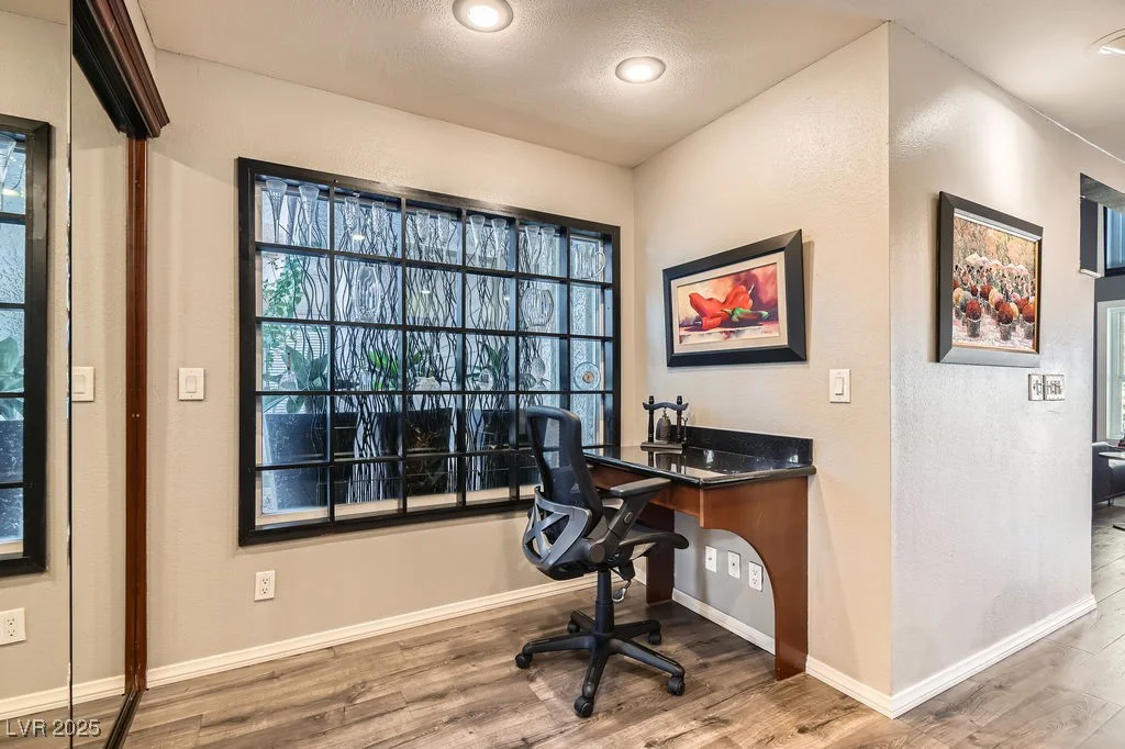 2625 Seashore, Las Vegas, NV 89128