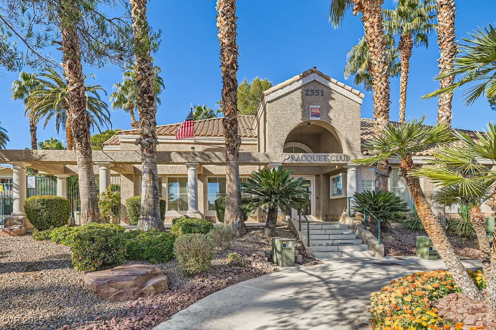 2625 Seashore, Las Vegas, NV 89128