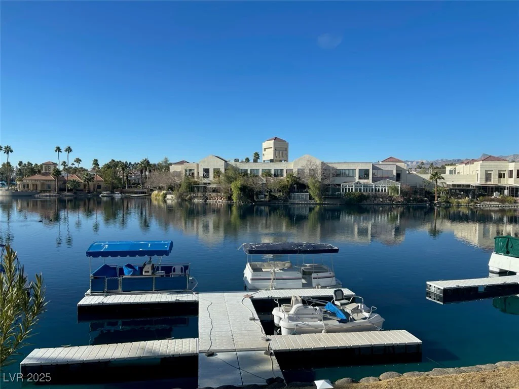 2625 Seashore, Las Vegas, NV 89128