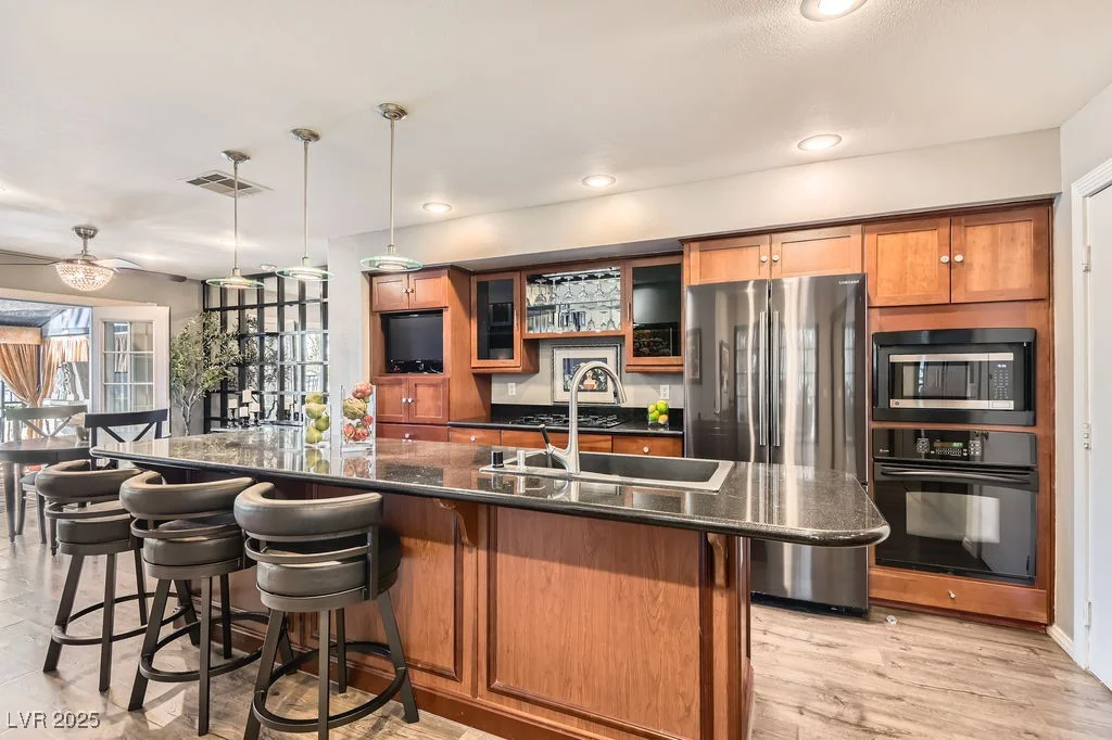 2625 Seashore, Las Vegas, NV 89128