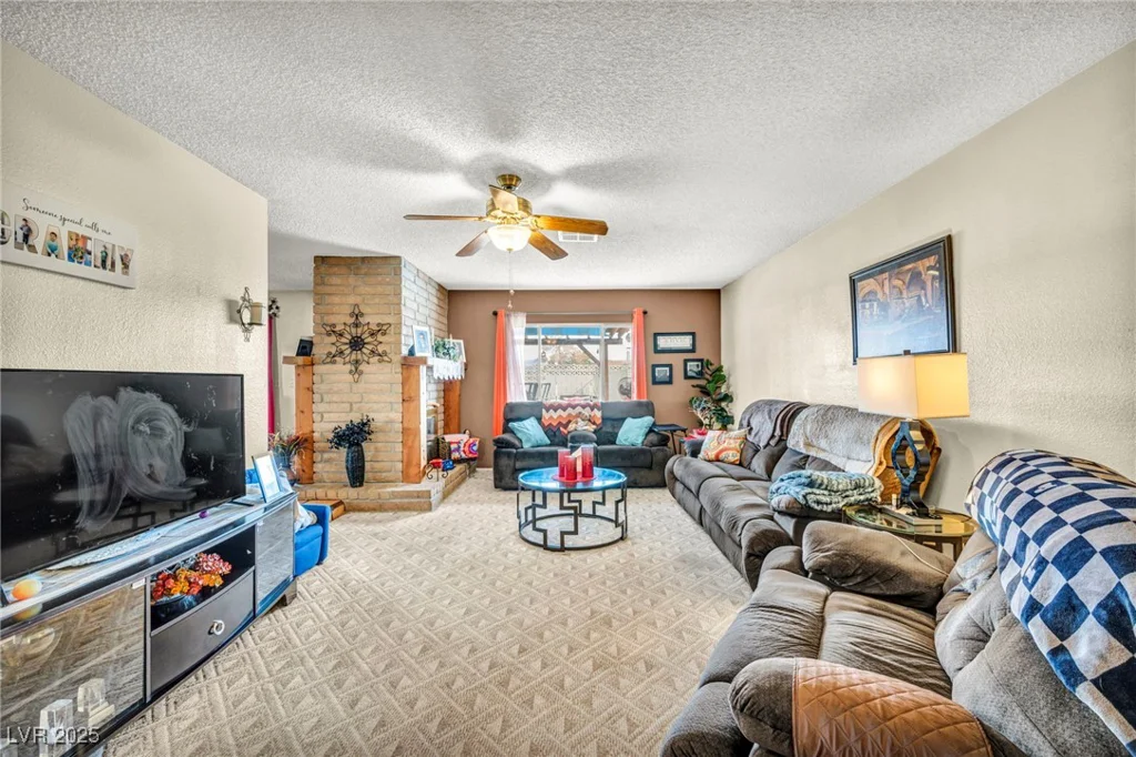 659 Glenwood, Henderson, NV 89002