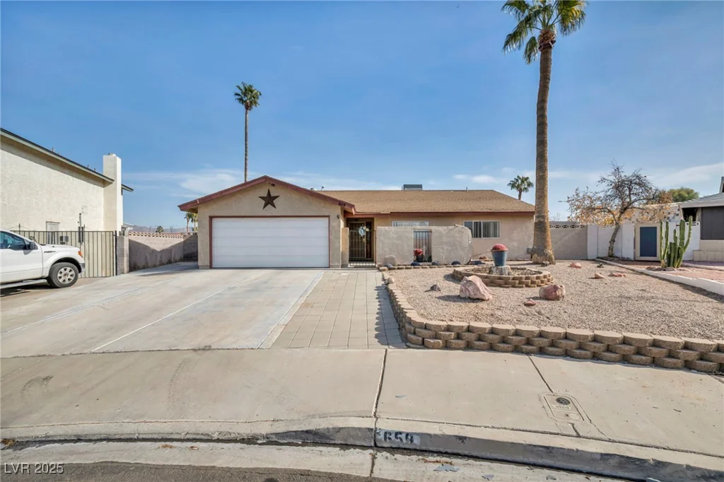 659 Glenwood, Henderson, NV 89002
