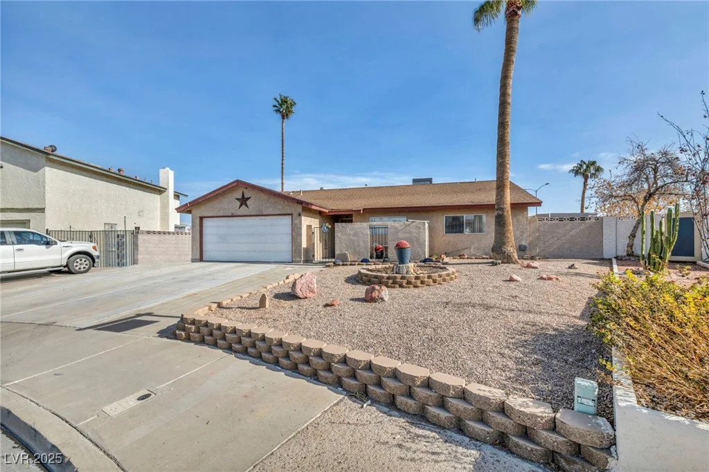 659 Glenwood, Henderson, NV 89002