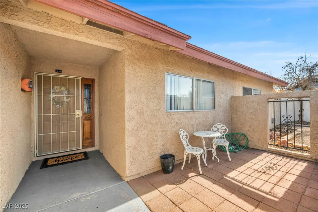 659 Glenwood, Henderson, NV 89002