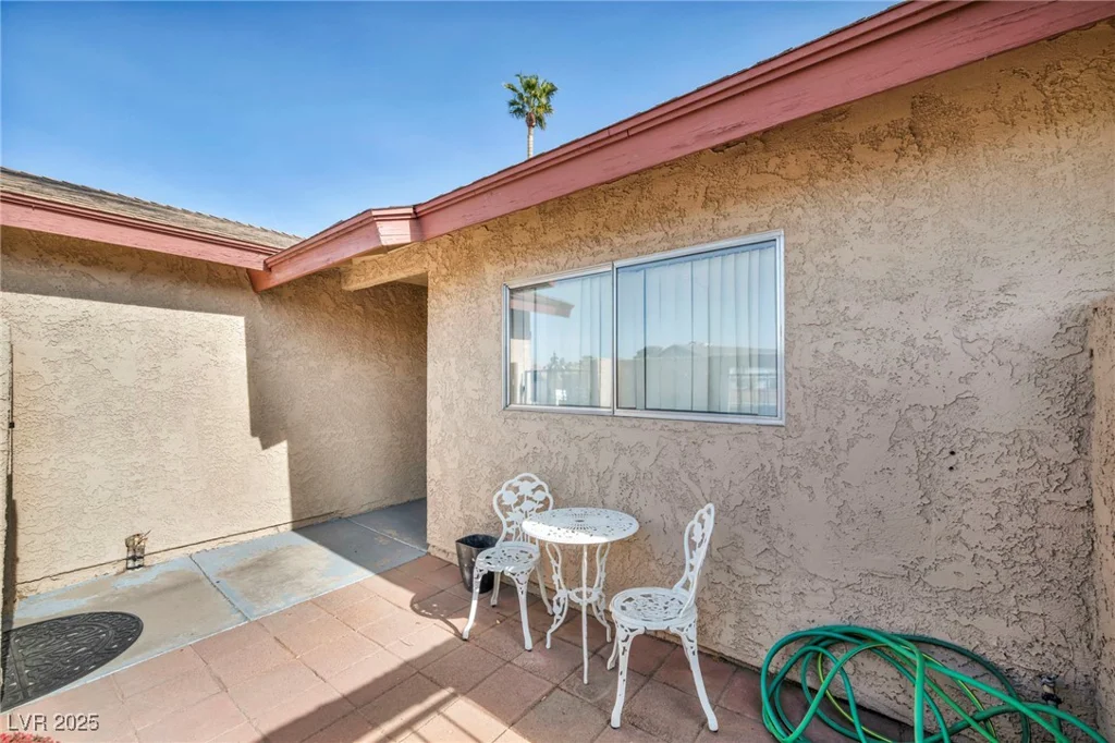 659 Glenwood, Henderson, NV 89002