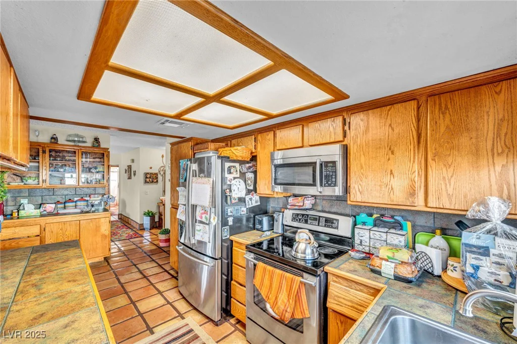659 Glenwood, Henderson, NV 89002