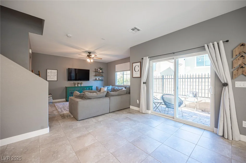 8034 Mercury Skye, Las Vegas, NV 89166