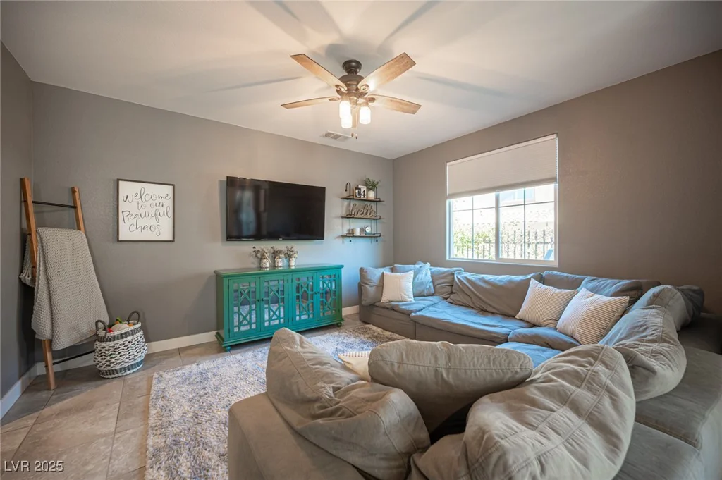 8034 Mercury Skye, Las Vegas, NV 89166