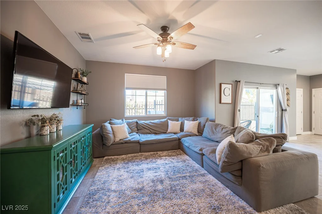 8034 Mercury Skye, Las Vegas, NV 89166