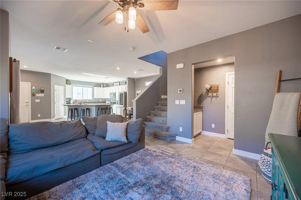 8034 Mercury Skye, Las Vegas, NV 89166