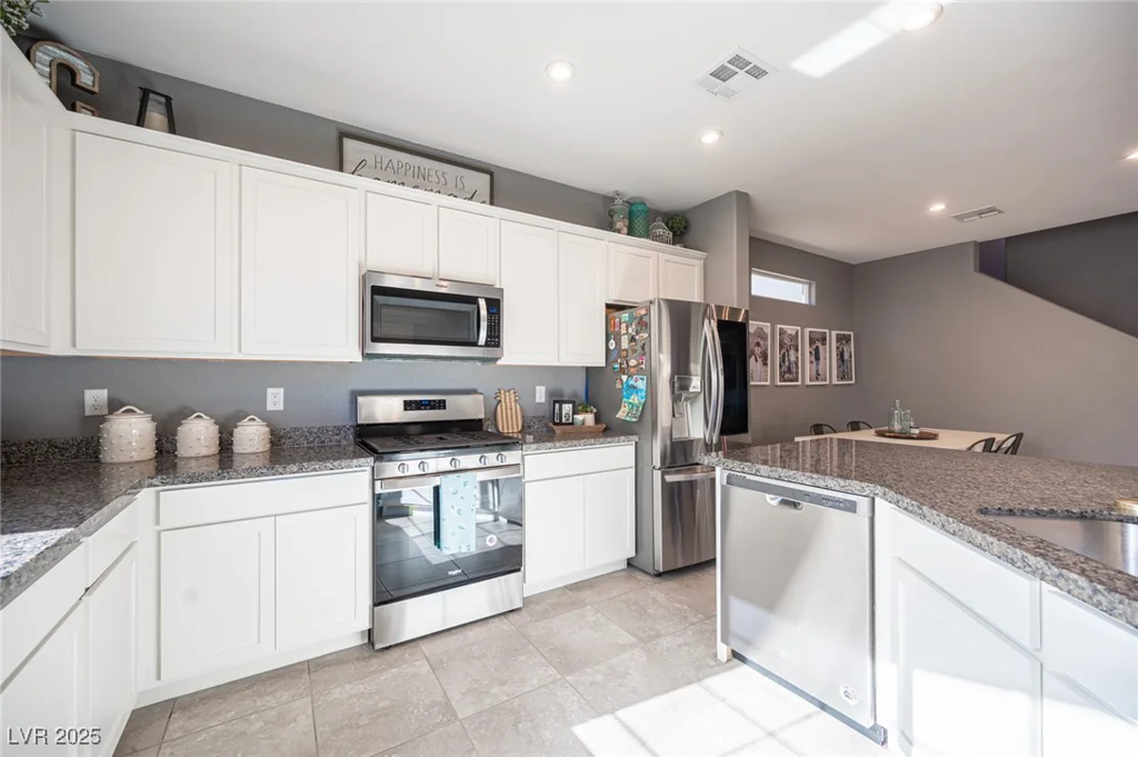 8034 Mercury Skye, Las Vegas, NV 89166