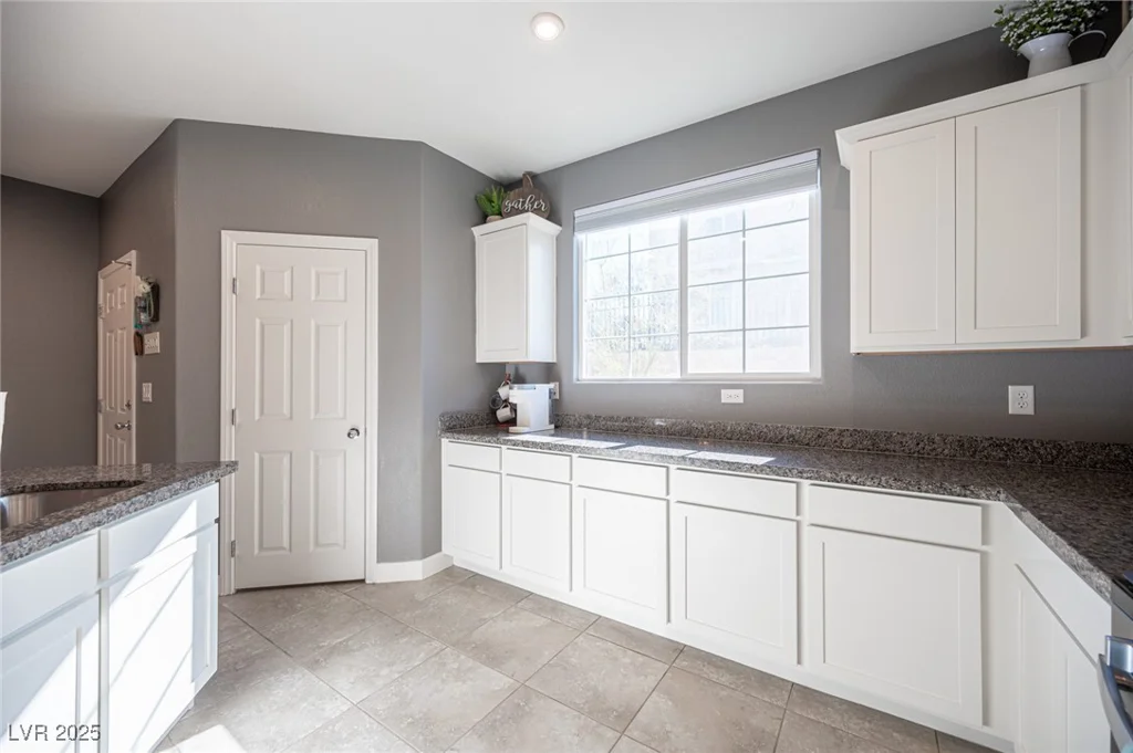 8034 Mercury Skye, Las Vegas, NV 89166