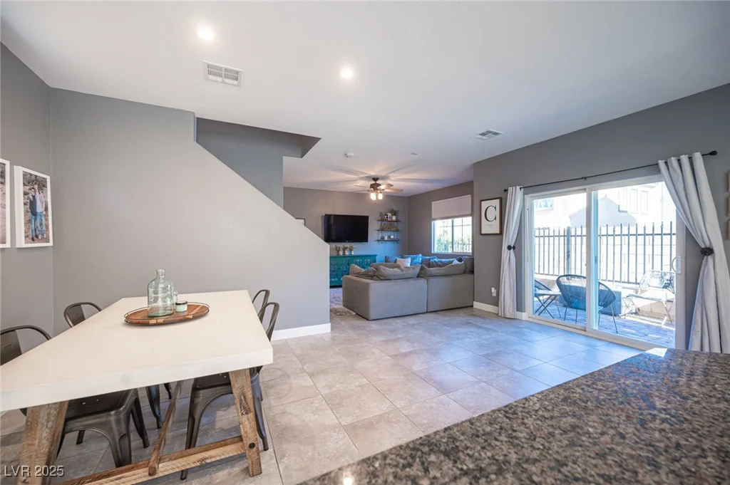 8034 Mercury Skye, Las Vegas, NV 89166