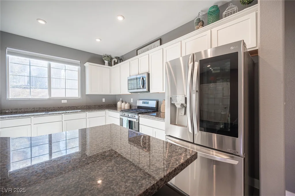 8034 Mercury Skye, Las Vegas, NV 89166