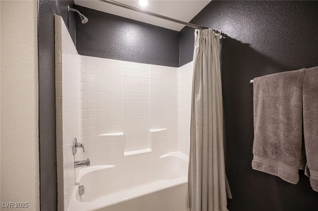 8034 Mercury Skye, Las Vegas, NV 89166