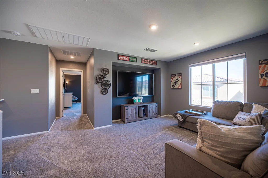 8034 Mercury Skye, Las Vegas, NV 89166